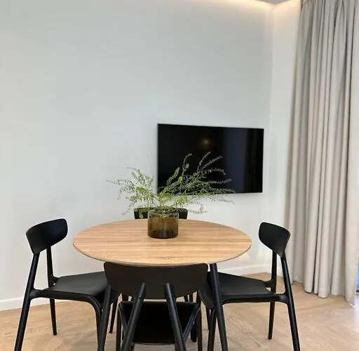 V9 Vanagupes Apartamentai דירה *